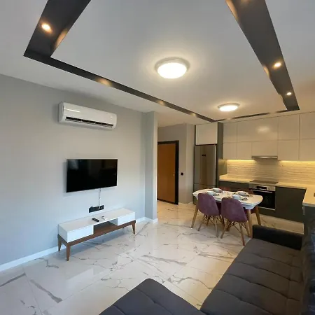 Square Light Apartment